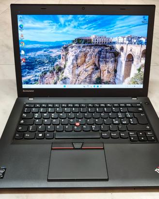 LENOVO THINKPAD T570 8GB SSD i5-7300U