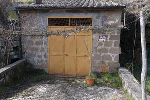 Cantina e terreno