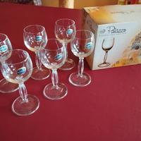 Bicchieri da liquore nuovi, vetro Boemia