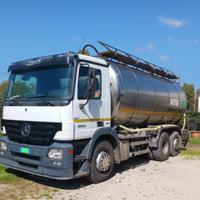 Autocisterna 22000 Litri quattro scomparti