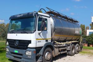 Autocisterna 22000 Litri quattro scomparti
