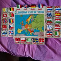 28 BANDIERE METALLICHE Topolino 1968