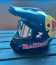 Casco Red bull