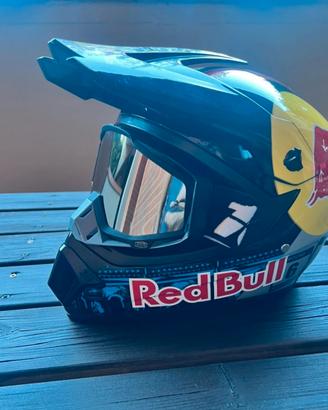 Casco Red bull