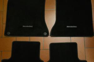 Tappeti neri originali Mercedes classe A