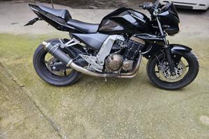 KAWASAKI Z750