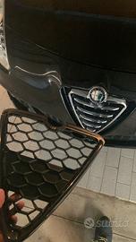 Mascherina Alfa romeo giulietta, Carbon look