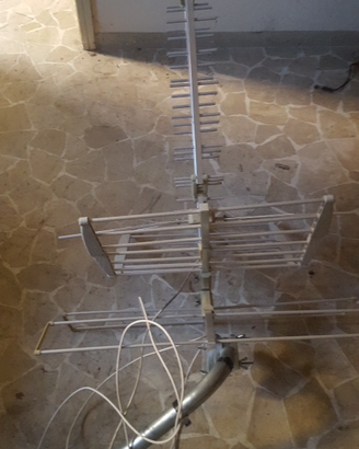Antenna tv esterna da edificio