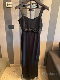 Abito da sera con tubino elegante nero e giacca