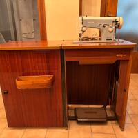 Macchina da cucire Necchi 267