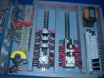 Quadro elettrico per gru edile o carroponte