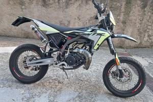 Fantic motard 50