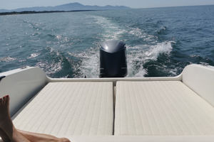 Barca semi cabinato Gari 25