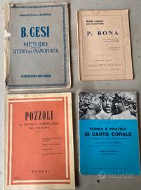 Spartiti di Canto Corale musicali stock di 4