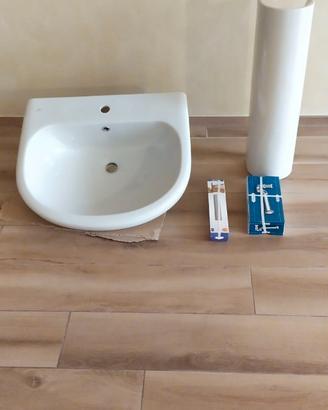 Lavabo a colonna Ideal standard