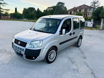 Fiat doblo 5 posti 1.9 JTD neopatentati