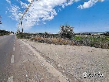 Grottaglie- terreno su via per Montemesola