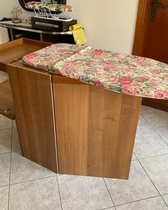Mobile asse da stiro