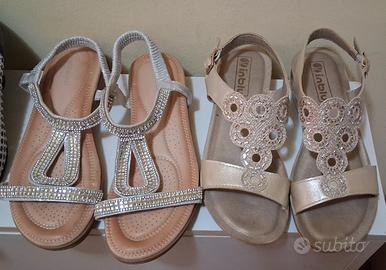 coppia di sandali n. 38