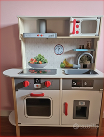 cucina giocattolo per bimbi