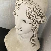 Statua di Elena di troia