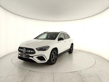 MERCEDES-BENZ GLA 200 d