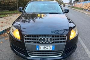 Audi Q7 3.0 V6 TDI 233CV quattro tiptronic