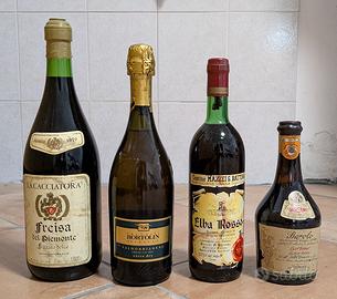 Bottiglie di vino da esposizione / collezione