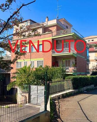 Appartamento di 83 m² con 2 locali a Roma