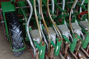 Seminatrice per cipolla