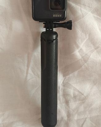 GoPro Hero 7 Silver + Bastone