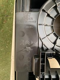 Contenitore kit riparazione Opel Corsa 2024