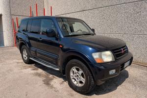Mitsubishi Pajero 3.2 DID 7 posti 160cv
