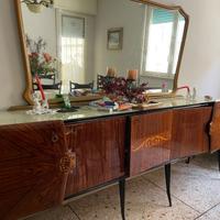 Mobile soggiorno  in legno con specchio