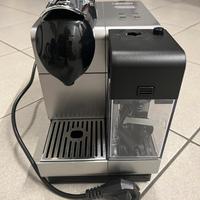 Macchina da caffè a capsule automatica Dé Longhi