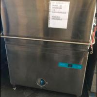 Lavastoviglie Diversey doppio cestello a cappotta