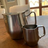 Teiera con bricco latte Alessi