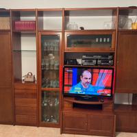 Parete attrezzata in ciliegio