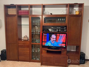 Parete attrezzata in ciliegio