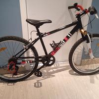 Bici MTB B-twin Rockrider 5.0 24”
