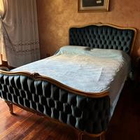 Letto in stile veneziano