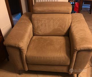 poltrona Dondi Salotti Sanzio con poggia testa 