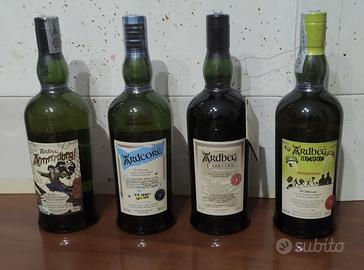16 bottiglie di Whisky Ardbeg – Collezione