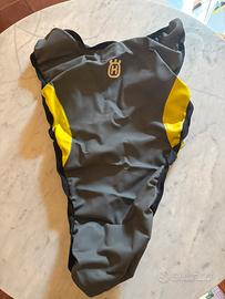 Copri sella originale husqvarna 701