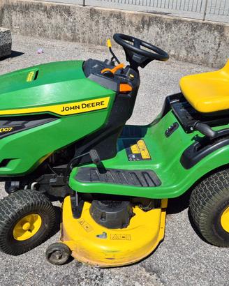 Trattorino John Deere X107