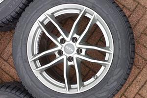 Gomme invernali con cerchi