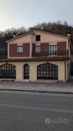 STABILE INDIPENDENTE 4 appartamenti e ristorante