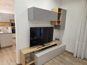 Parete attrezzata Stosa