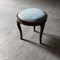 Sgabello da toeletta