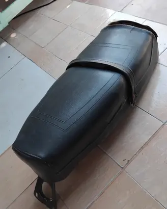Sella x Piaggio vespa